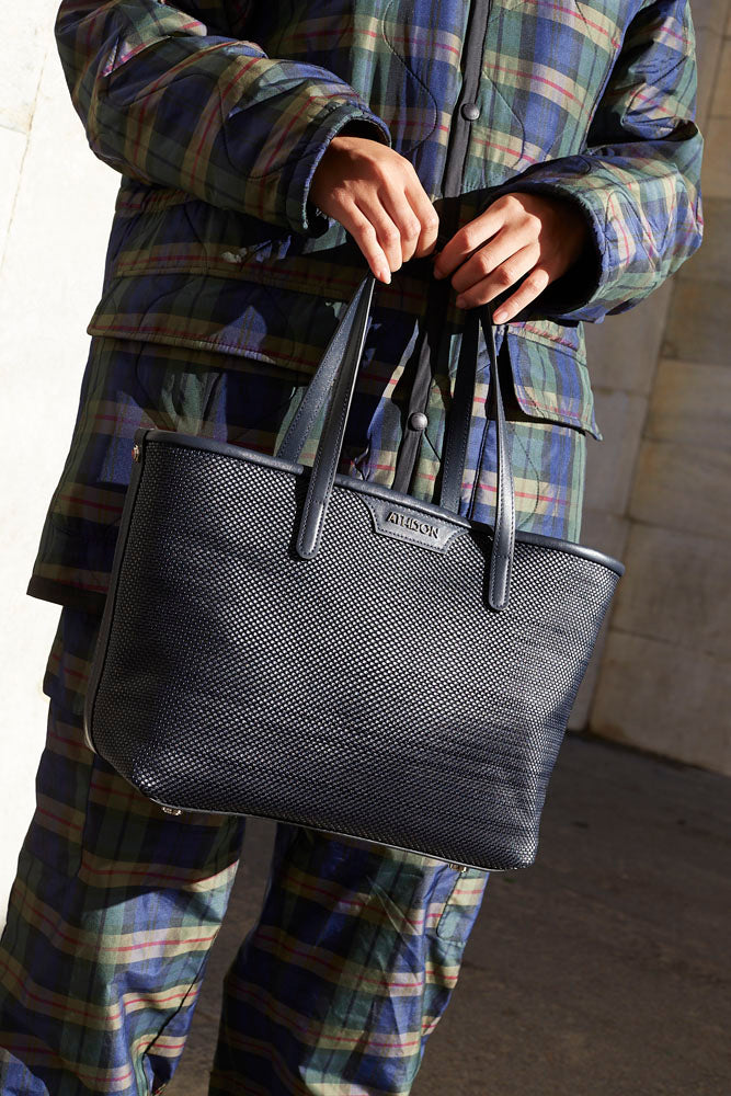 Braided Recycled Leather Handbag “Ban” - Navy