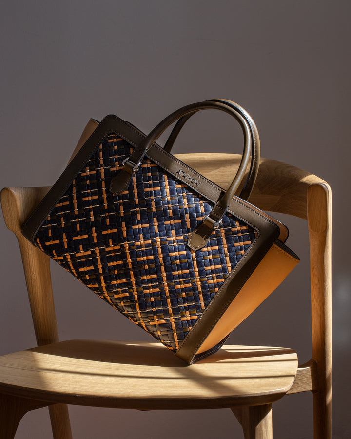 Braided Leather and Copper Handbag "Cistella" Evo
